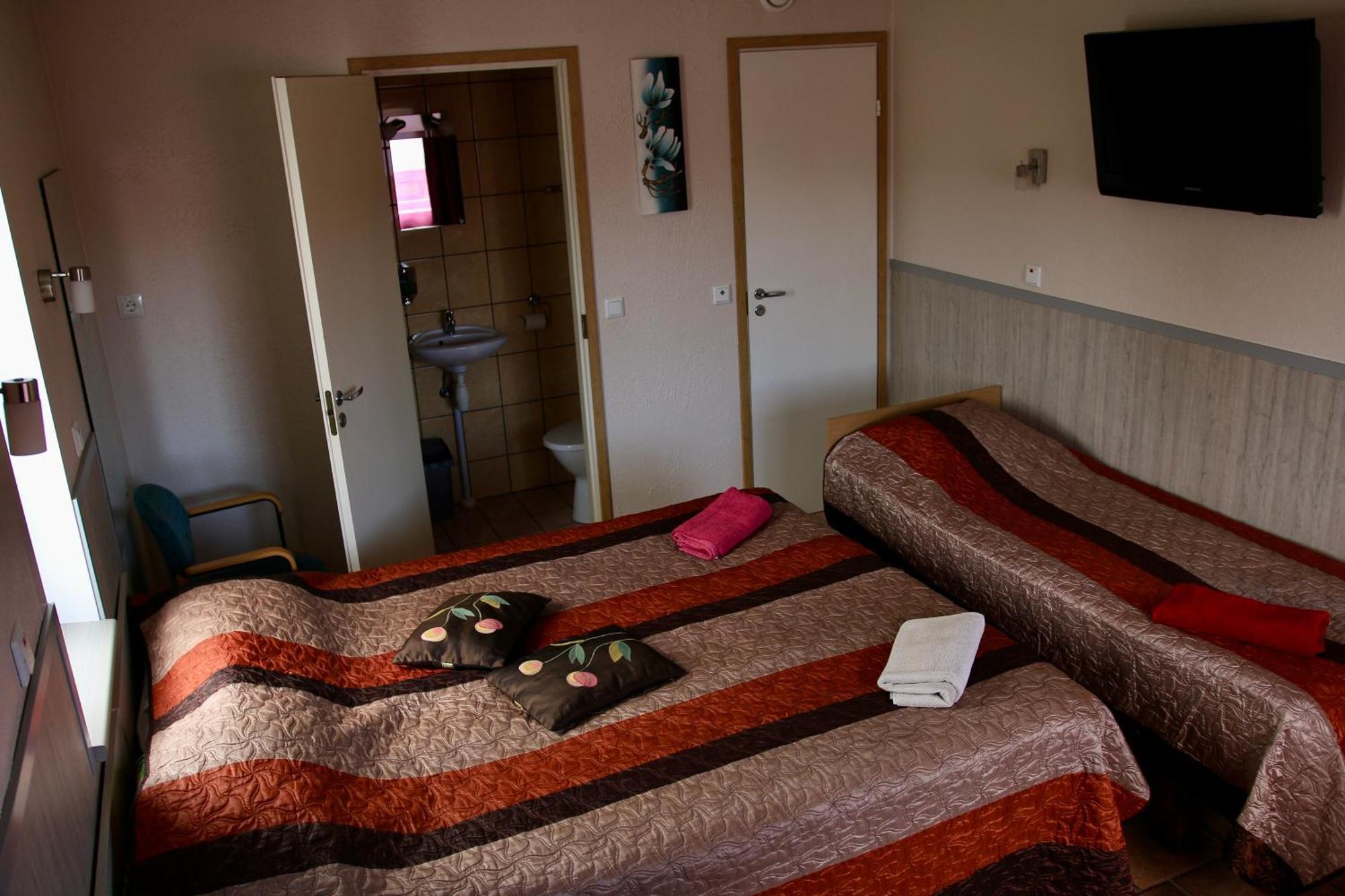 Guesthouse Maenniku Pärnu Dış mekan fotoğraf
