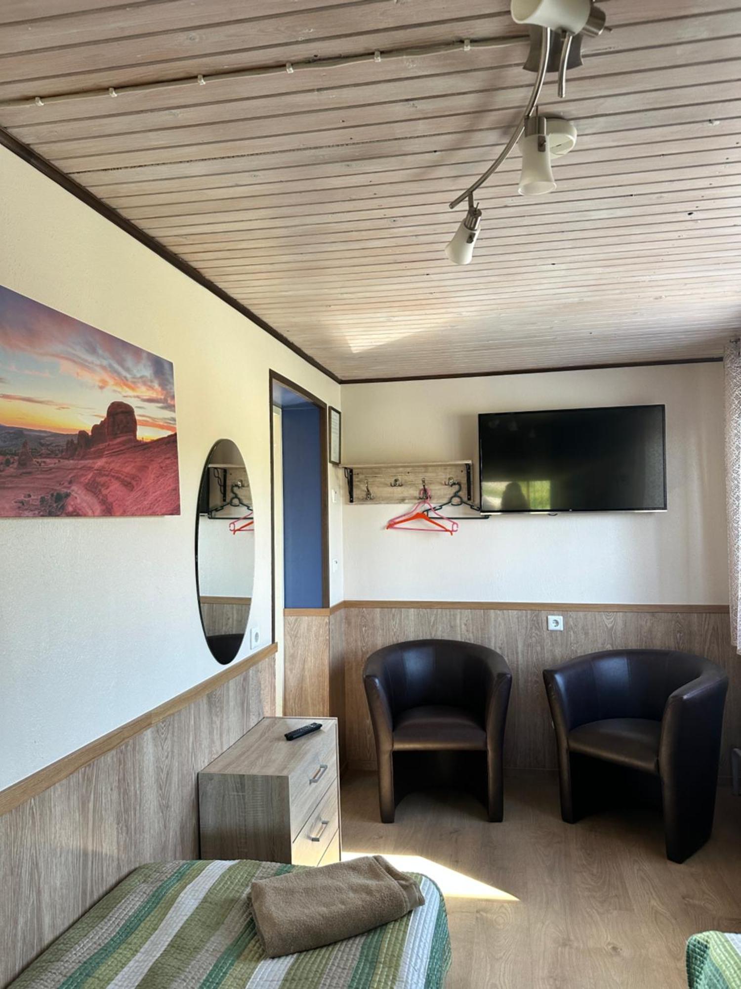 Guesthouse Maenniku Pärnu Dış mekan fotoğraf