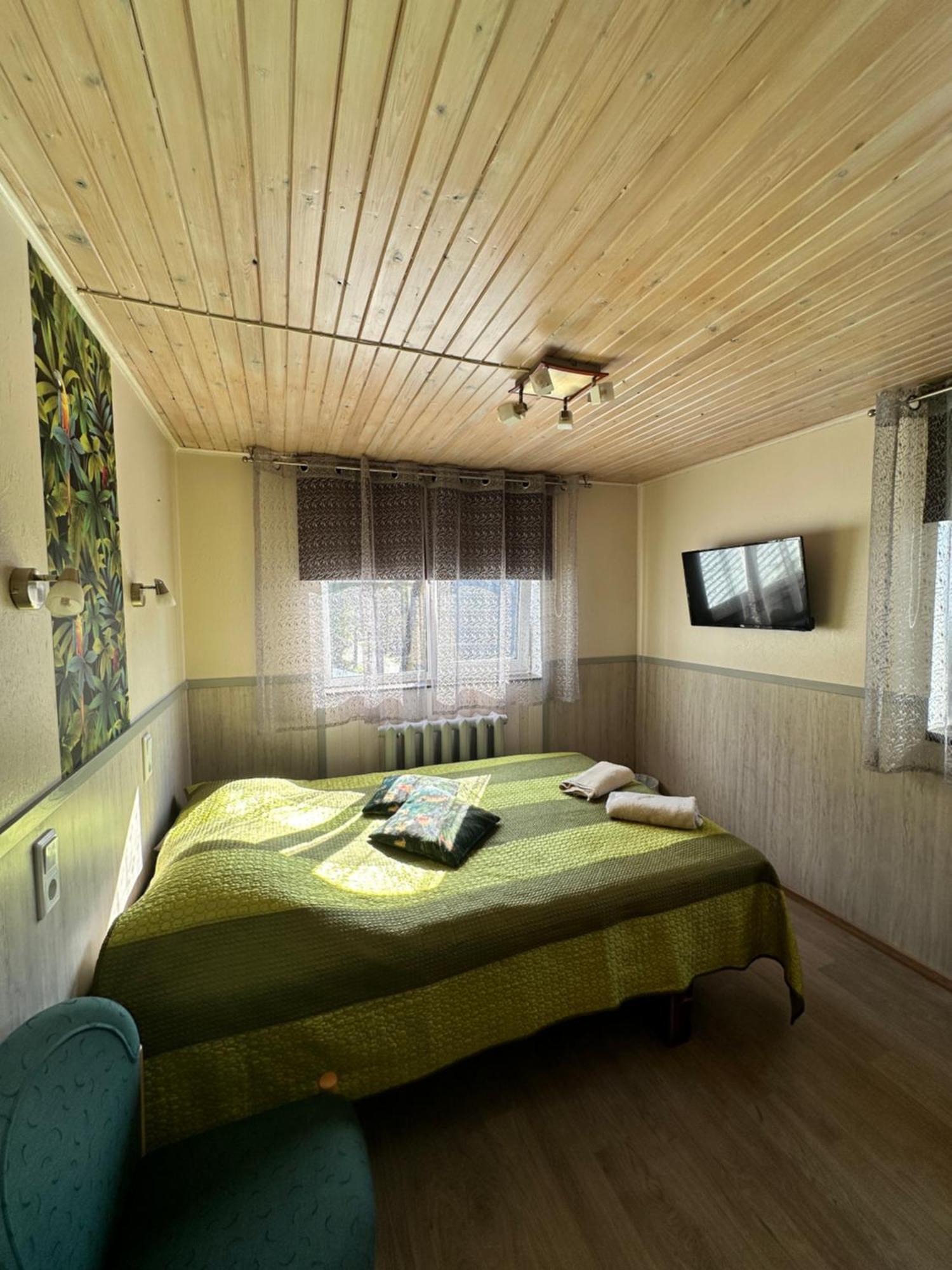 Guesthouse Maenniku Pärnu Dış mekan fotoğraf