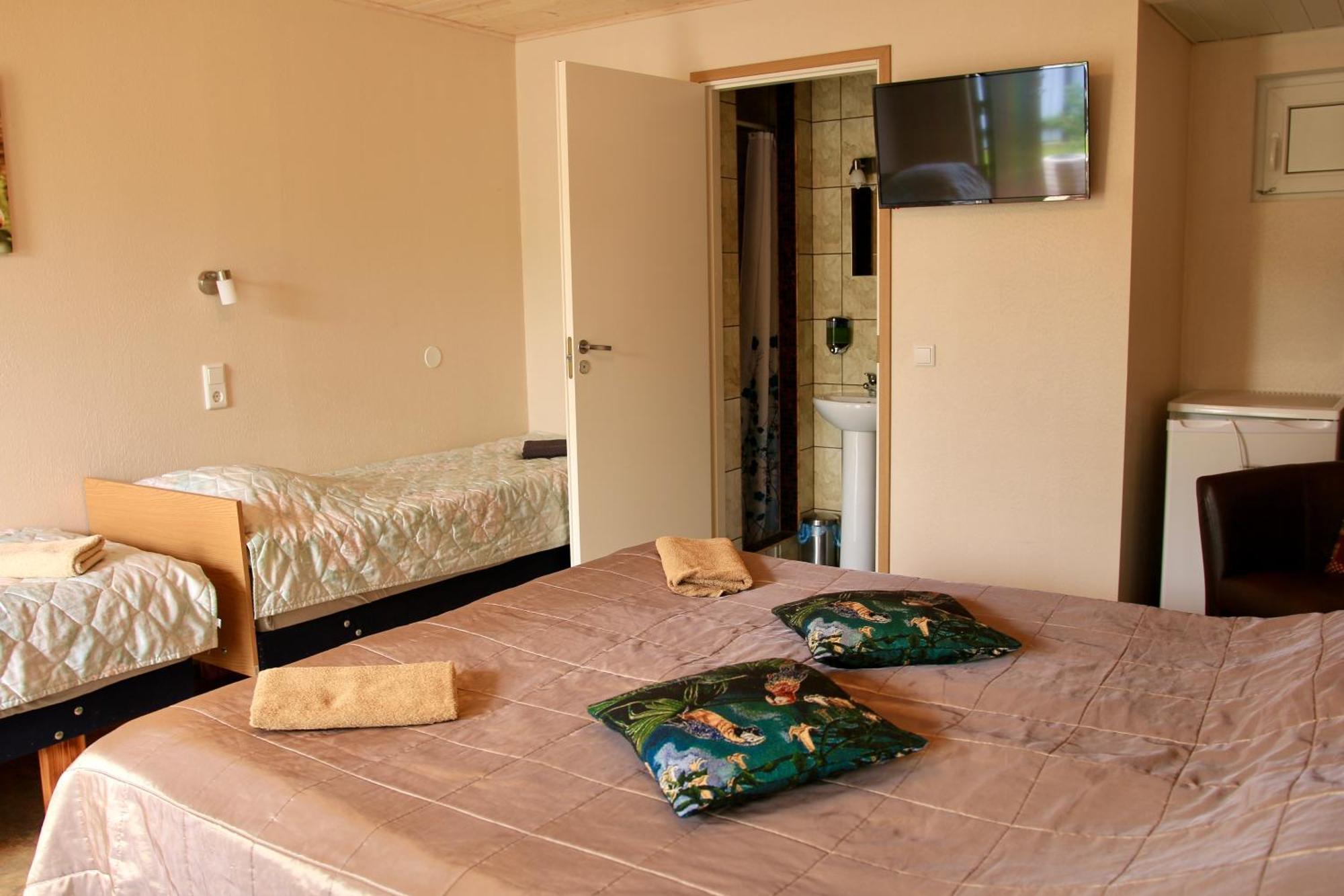 Guesthouse Maenniku Pärnu Dış mekan fotoğraf