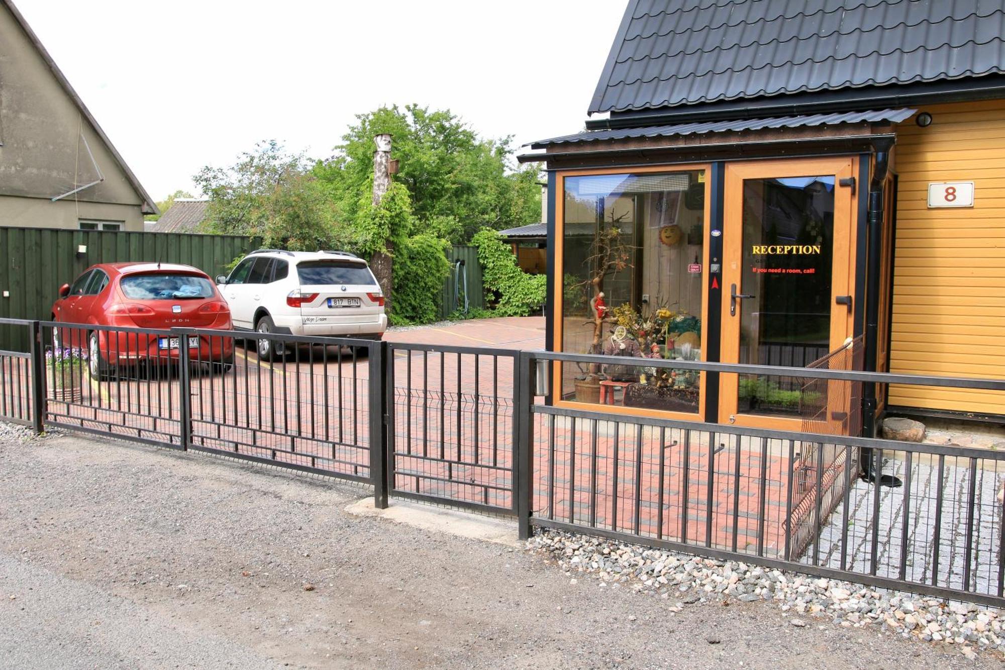 Guesthouse Maenniku Pärnu Dış mekan fotoğraf